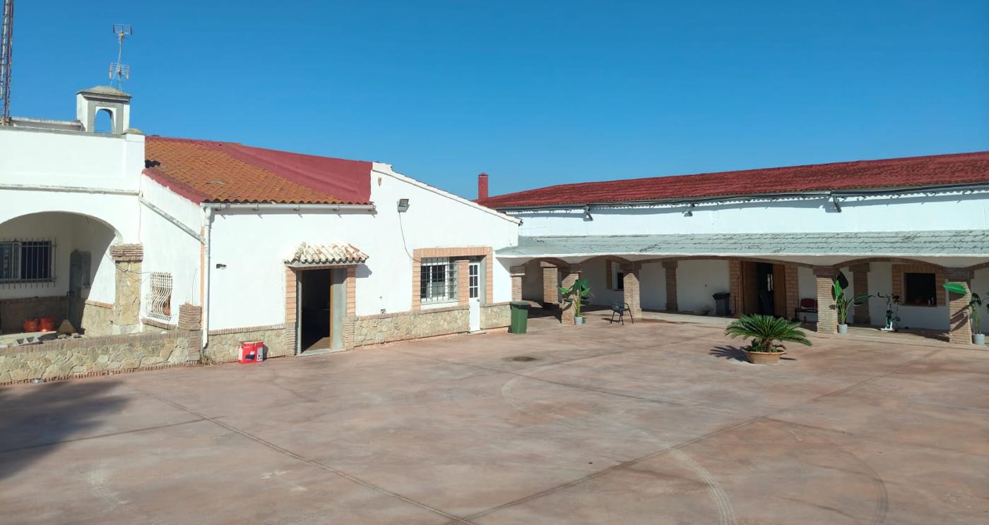 Patio central del cortijo